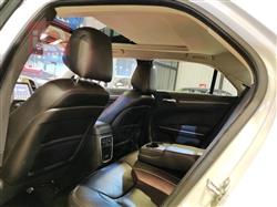 کرایسلەر 300